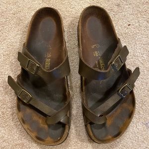 Mayari Birkenstock’s 39
